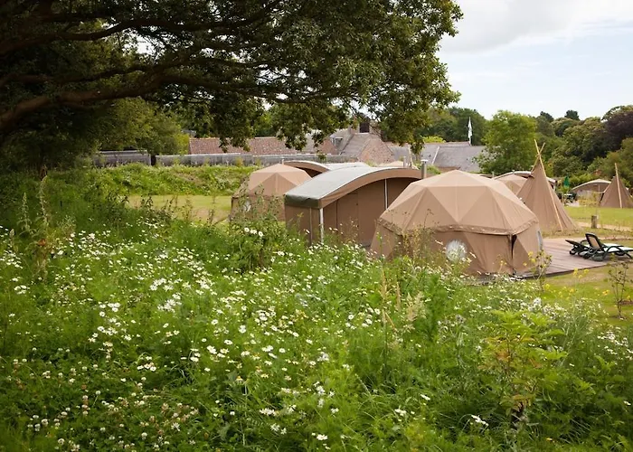 Durrell Wildlife Camp 5* Bouley Bay