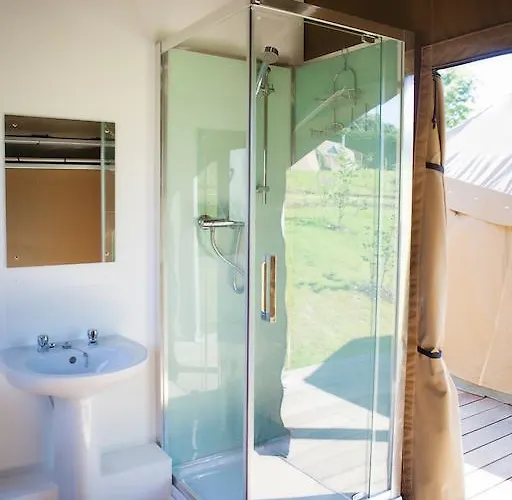 Durrell Wildlife Camp Camping 5*