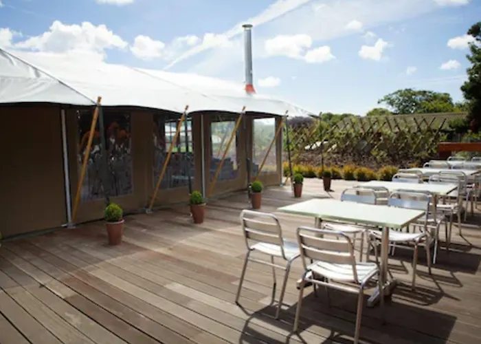 Camping Durrell Wildlife Camp 5*